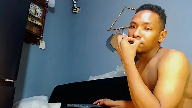 Grandeygruesa1 online show from 02-17-25, 05:21