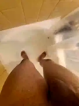 Snapshot of naper12 chatting on 01-12-25, 12:18 naper12 online show from 01-12-25, 12:18