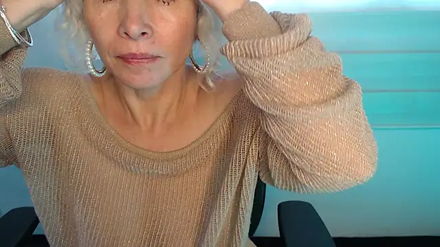 Ingridbergman online show from 03-11-25, 04:07