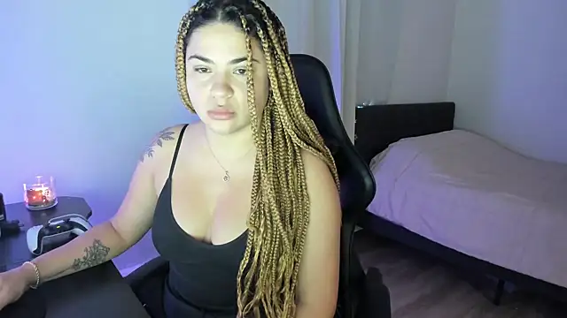 MelSaunders online show from 12-21-24, 03:03