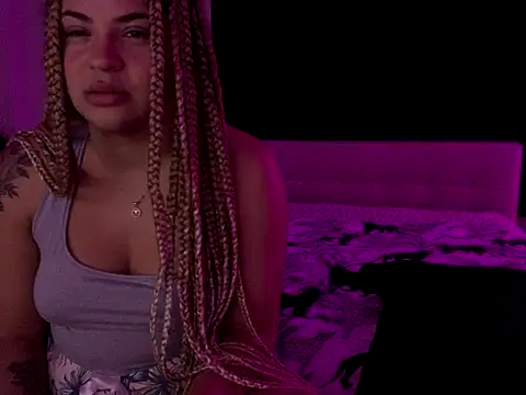 MelSaunders online show from 10-25-25, 01:57