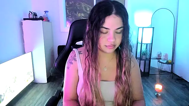 MelSaunders online show from 11-28-25, 04:15