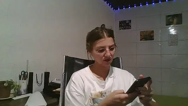 SweetyBabyDemon online show from 04-01-26, 11:02