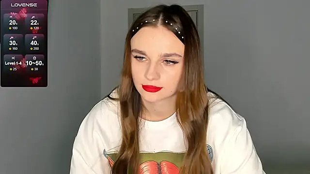 Snapshot of MCfly_11 chatting on 12-15-24, 03:42 MCfly 11 online show from 12-15-24, 03:42