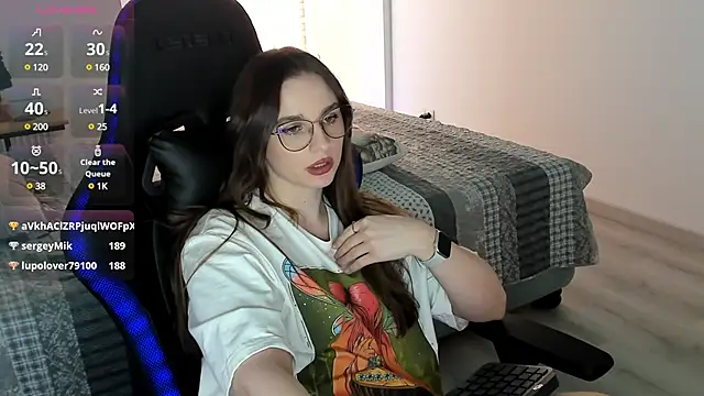 Snapshot of MCfly_11 chatting on 02-09-25, 07:38 MCfly 11 online show from 02-09-25, 07:38