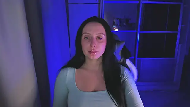 Christy Calypso online show from 12-22-25, 04:59