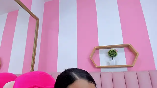 Snapshot of ISABELLA_020 chatting on 11-28-25, 02:09 ISABELLA 020 online show from 11-28-25, 02:09