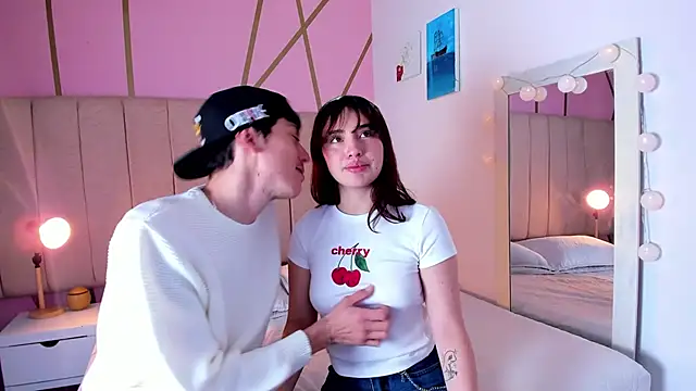 Snapshot of Damian_n_Maya chatting on 03-12-25, 01:58 Damian n Maya online show from 03-12-25, 01:58