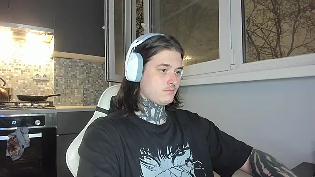 Snapshot of _torfin_ chatting on 12-14-24, 07:36 torfin online show from 12-14-24, 07:36