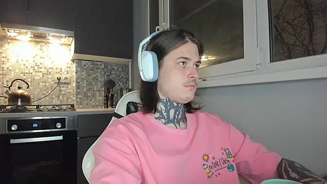 Snapshot of _torfin_ chatting on 12-19-24, 11:25 torfin online show from 12-19-24, 11:25