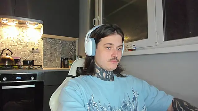 Snapshot of _torfin_ chatting on 01-04-25, 05:05 torfin online show from 01-04-25, 05:05