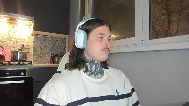 Snapshot of _torfin_ chatting on 01-07-25, 04:05 torfin online show from 01-07-25, 04:05