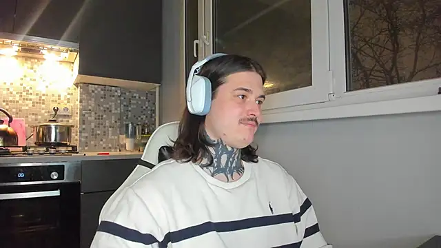 Snapshot of _torfin_ chatting on 01-07-25, 09:14 torfin online show from 01-07-25, 09:14