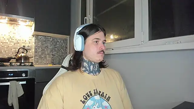 Snapshot of _torfin_ chatting on 01-12-25, 07:42 torfin online show from 01-12-25, 07:42