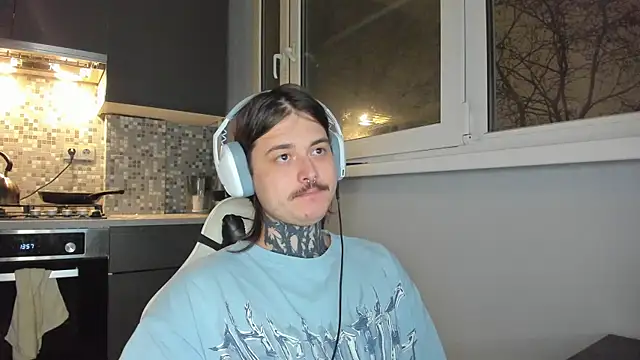 Snapshot of _torfin_ chatting on 01-13-25, 07:21 torfin online show from 01-13-25, 07:21