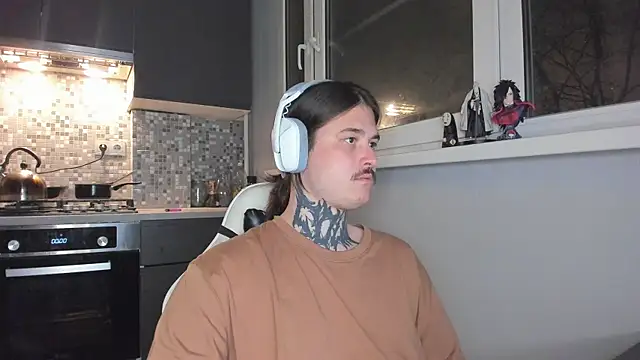 Snapshot of _torfin_ chatting on 02-14-25, 09:53 torfin online show from 02-14-25, 09:53