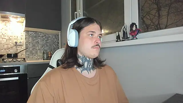 Snapshot of _torfin_ chatting on 02-15-25, 07:06 torfin online show from 02-15-25, 07:06