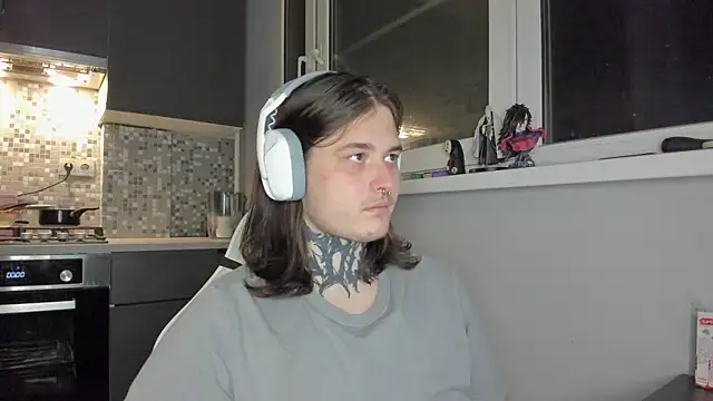 Snapshot of _torfin_ chatting on 03-16-25, 07:17 torfin online show from 03-16-25, 07:17