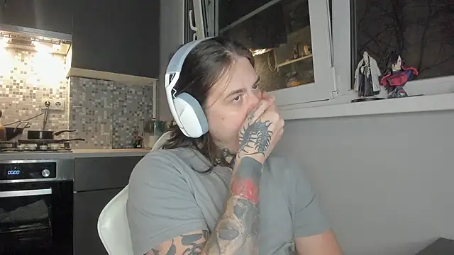 Snapshot of _torfin_ chatting on 03-18-25, 11:09 torfin online show from 03-18-25, 11:09