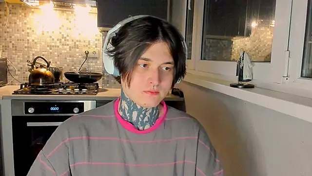 Snapshot of _torfin_ chatting on 02-24-26, 08:40 torfin online show from 02-24-26, 08:40