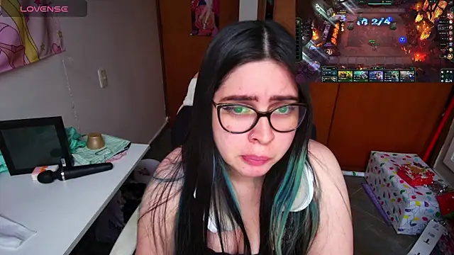 Vallolet Spencer online show from 12-19-24, 10:10