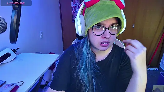 Vallolet Spencer online show from 03-09-25, 10:52