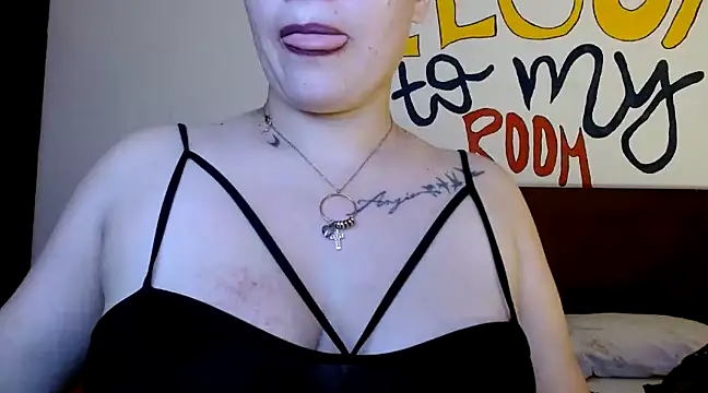 Snapshot of nathy_28latex chatting on 12-02-24, 11:07 nathy 28latex online show from 12-02-24, 11:07