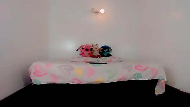 Snapshot of _Riannagarcia_ chatting on 02-28-26, 07:15 Riannagarcia online show from 02-28-26, 07:15