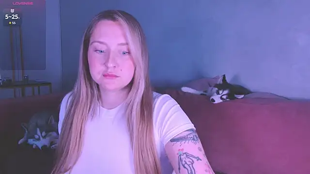 Snapshot of Oh_mylissa chatting on 10-21-25, 07:58 Oh mylissa online show from 10-21-25, 07:58