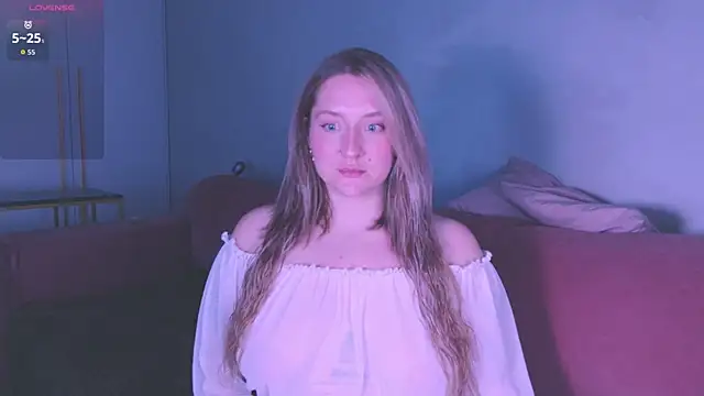 Snapshot of Oh_mylissa chatting on 10-28-25, 07:05 Oh mylissa online show from 10-28-25, 07:05