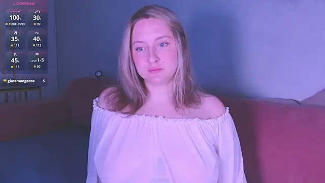 Snapshot of Oh_mylissa chatting on 11-16-25, 06:57 Oh mylissa online show from 11-16-25, 06:57