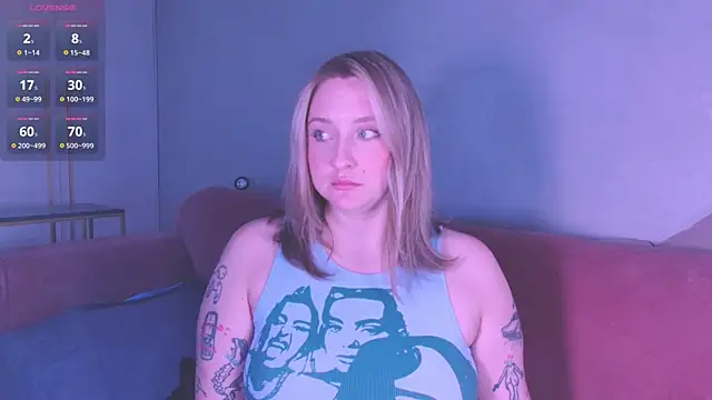 Snapshot of Oh_mylissa chatting on 11-17-25, 08:36 Oh mylissa online show from 11-17-25, 08:36