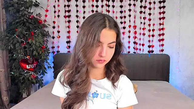 Milana Crystal  online show from 02-23-25, 08:17