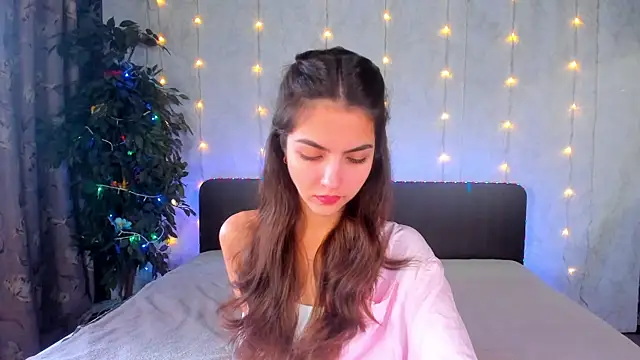 Milana Crystal  online show from 12-03-25, 08:23