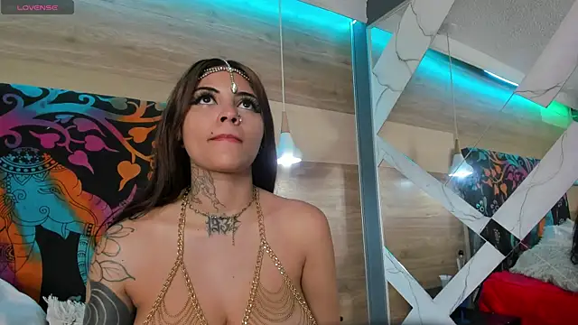 Cori Paige online show from 03-10-25, 11:42