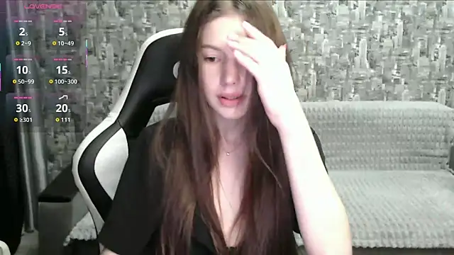 MissMiaCutie online show from 10-11-25, 08:24