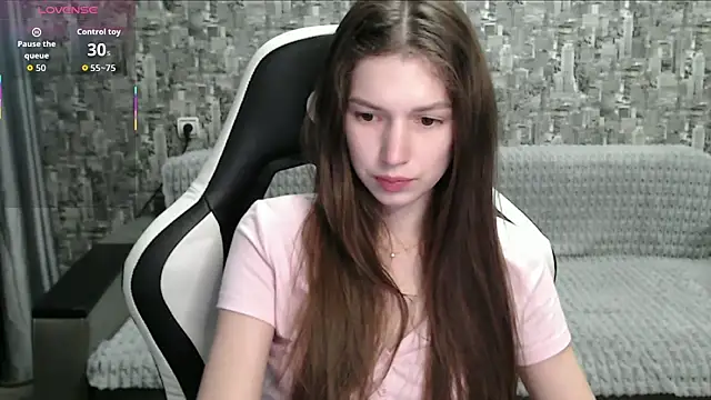 MissMiaCutie online show from 10-12-25, 12:59