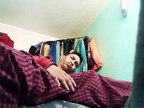 andrescaraballo online show from 10-05-25, 01:20