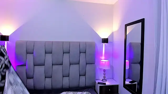 Snapshot of Kylie2211 chatting on 01-21-25, 03:48 Kylie2211 online show from 01-21-25, 03:48