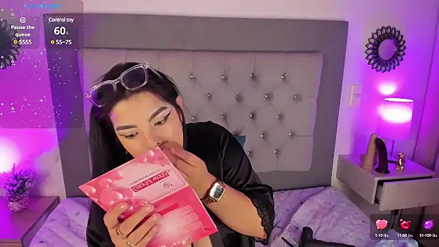 Snapshot of Kylie2211 chatting on 02-14-25, 08:10 Kylie2211 online show from 02-14-25, 08:10
