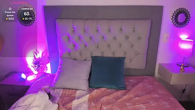 Snapshot of Kylie2211 chatting on 02-24-25, 09:21 Kylie2211 online show from 02-24-25, 09:21