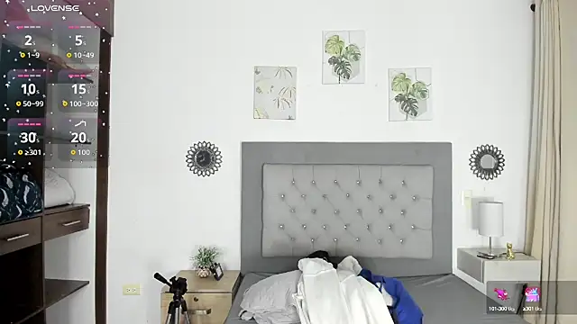 Snapshot of Kylie2211 chatting on 09-12-25, 02:00 Kylie2211 online show from 09-12-25, 02:00