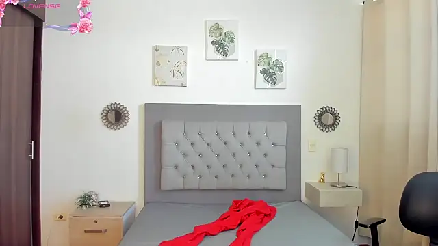 Snapshot of Kylie2211 chatting on 10-02-25, 08:38 Kylie2211 online show from 10-02-25, 08:38