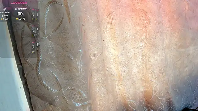 Snapshot of Kylie2211 chatting on 12-13-25, 08:04 Kylie2211 online show from 12-13-25, 08:04