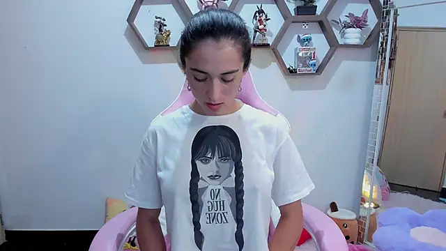 SharonSander online show from 01-11-25, 09:15