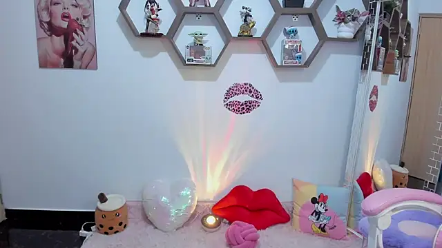 SharonSander online show from 03-13-25, 02:49