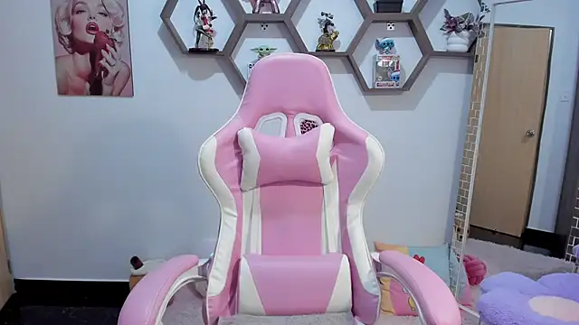 SharonSander online show from 03-15-25, 07:09