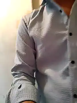 Snapshot of Vickyy_001 chatting on 01-18-25, 12:15 Vickyy 001 online show from 01-18-25, 12:15