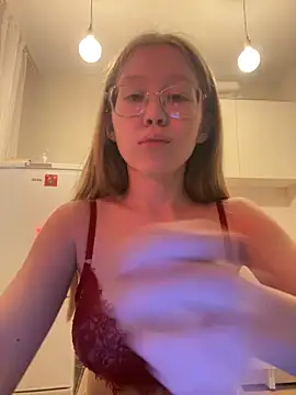 Eva Weyne online show from 01-03-25, 05:10