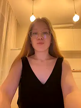 Eva Weyne online show from 09-15-25, 07:14